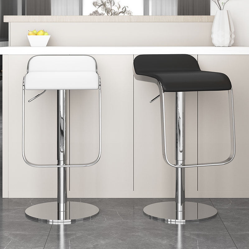 フェイクレザーバースツール調整可能な高さのスイベルバースツールとフットレスト