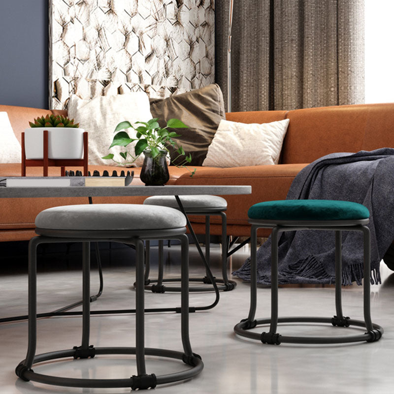 Glam Ottoman Velvet Fade résistant Solid Color rond Ottoman avec des jambes en métal