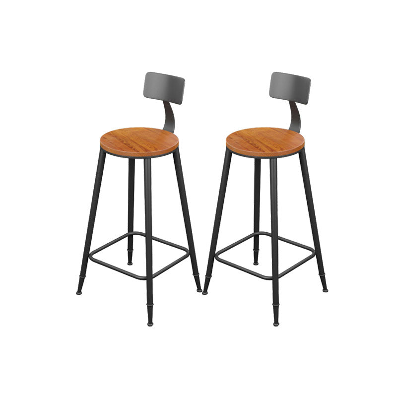 黒いベースの産業金属製のバースツール低腰のバースツール