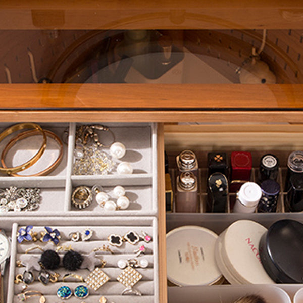 Contemporary Mirrored Glass Drawers Make-up Vanity with Storage for Bedroom Clearhalo 'Bedroom Furniture' 'furn' 'furn_makeup_vanities' 'Furniture' 'Makeup Vanities' 'makeup_vanities' 7284578