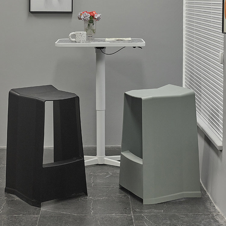 Plastikstuhlhocker moderner Stil Rückenfreie Barhocker für Wohnzimmer