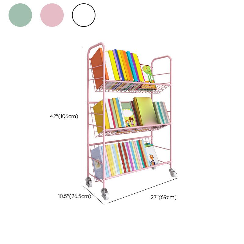 現代の標準的な本棚メタルオープンバックブックシェルフが棚にあります