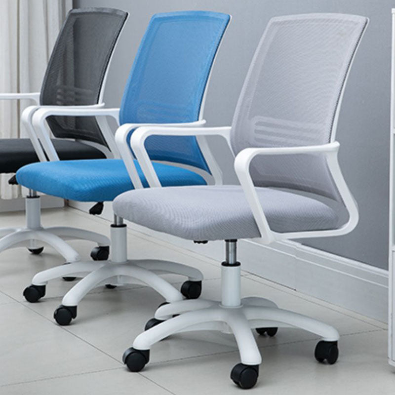 Moderne Fixed Arms Conference Chair Mesh Back Desk Chair für Büro