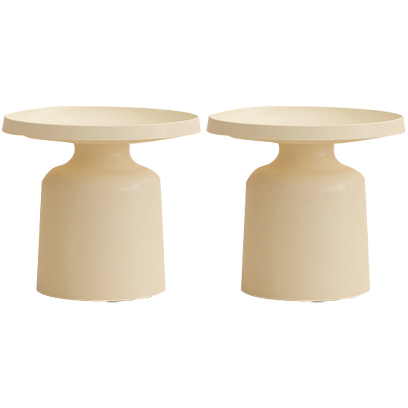 Contemporary Corner Table Metal Round Pedestal Accent Side Table 20"L x 20"W x 18"H Yellow 2 Clearhalo 'Coffee & Accent Tables' 'End & Side Tables' 'end_side_tables' 'furn' 'furn_end_side_tables' 'Furniture' 'Living Room Furniture' 7316150