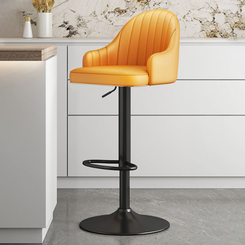 Tabourets de bar en faux cuir de style glam