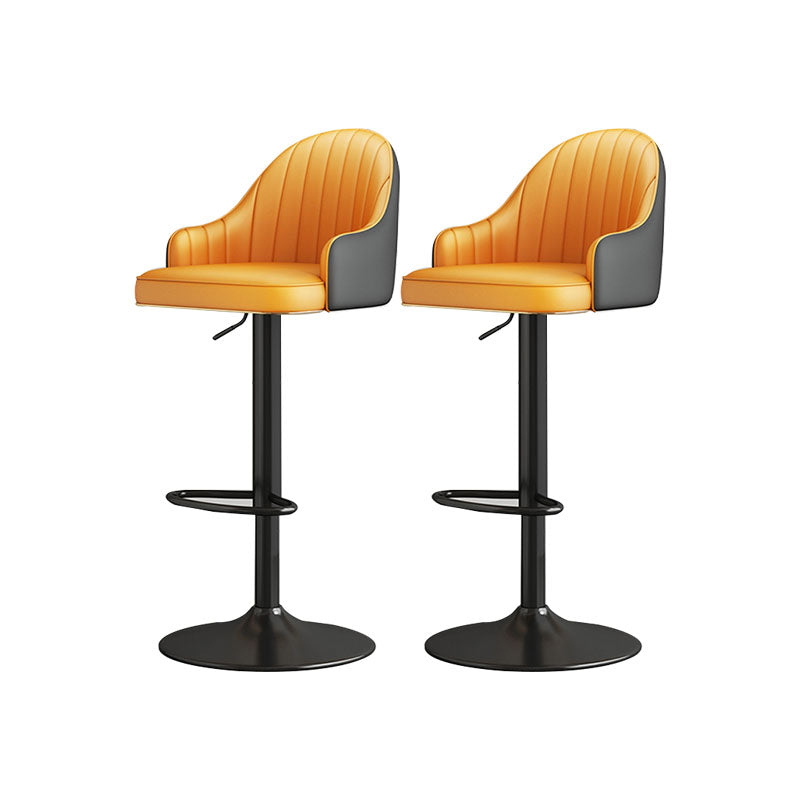 Tabourets de bar en faux cuir de style glam