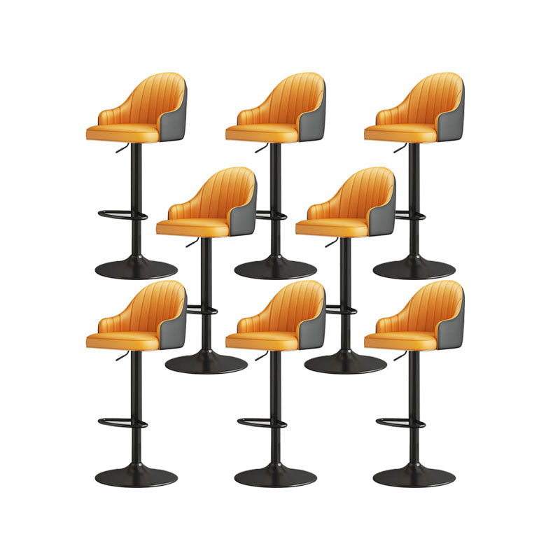 Tabourets de bar en faux cuir de style glam