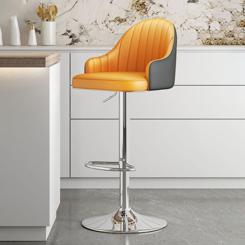 Tabourets de bar en faux cuir de style glam