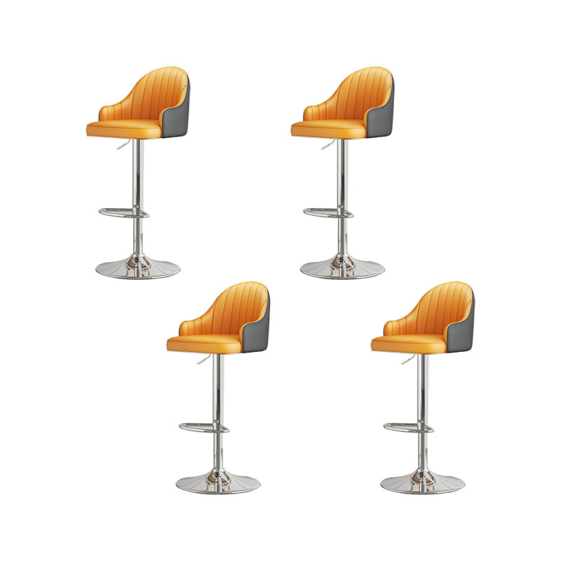 Tabourets de bar en faux cuir de style glam