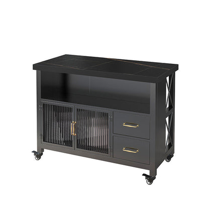 Table de l'îlot de cuisine à la maison