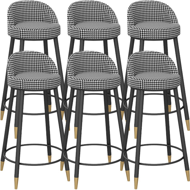 Bucket Bar Stools Metal Low Back Dining Stools with Metal Base Houndstooth pattern Black 6 Piece Set Clearhalo 'Bar Furniture' 'Bar Stools' 'bar_stools' 'furn' 'furn_bar_stools' 'Furniture' 'Kitchen & Dining Furniture' 7332957