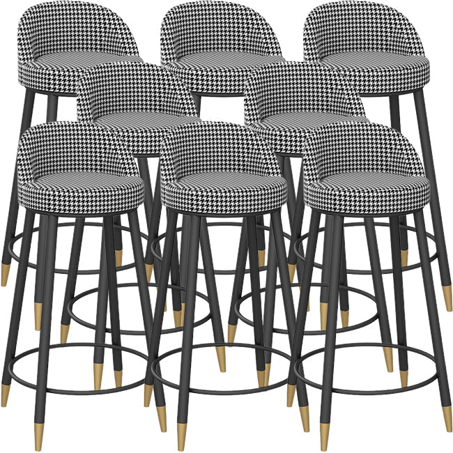 Bucket Bar Stools Metal Low Back Dining Stools with Metal Base Houndstooth pattern Black 8 Piece Set Clearhalo 'Bar Furniture' 'Bar Stools' 'bar_stools' 'furn' 'furn_bar_stools' 'Furniture' 'Kitchen & Dining Furniture' 7332960
