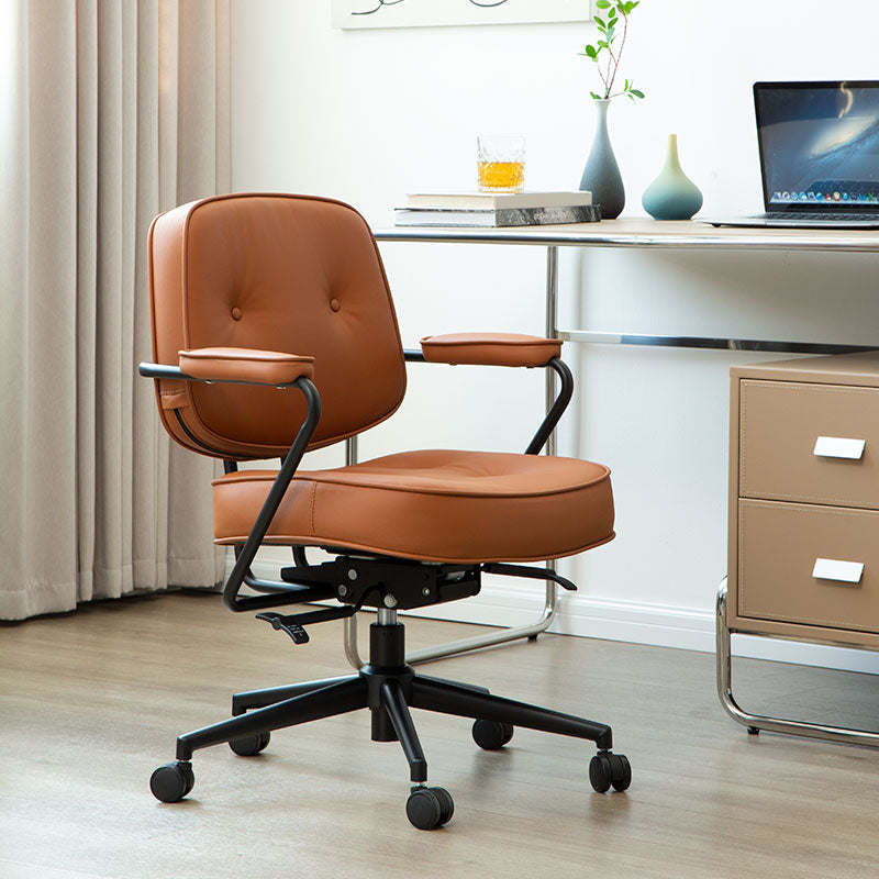 Moderne bureaustoelgevoelde armen verstelbare stoelhoogte stoel met wielen