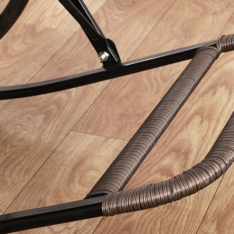 ラタンロッキングアクセント椅子房付きクッション付きモダンな織物ロープロッキングチェア