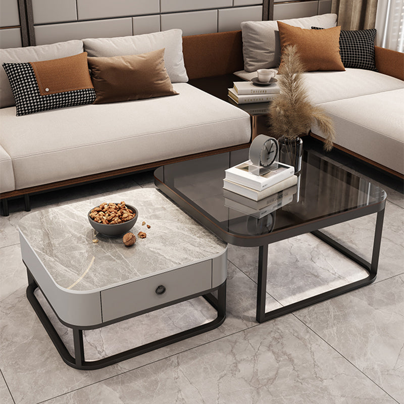 Quadratischer Couchtisch mit Glasplatte, zusammensetzbarer Couchtisch für das Wohnzimmer