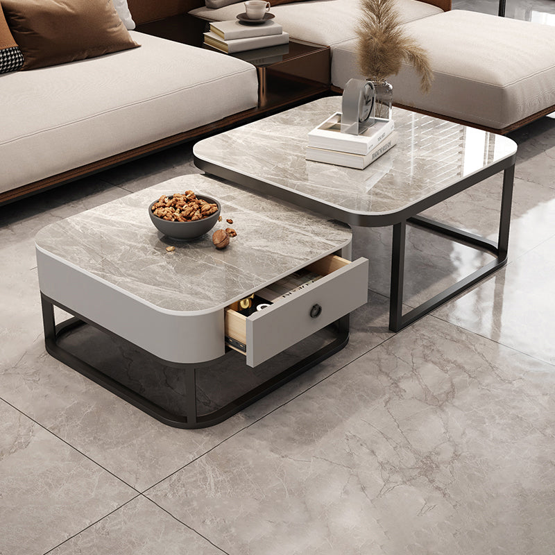 Quadratischer Couchtisch mit Glasplatte, zusammensetzbarer Couchtisch für das Wohnzimmer