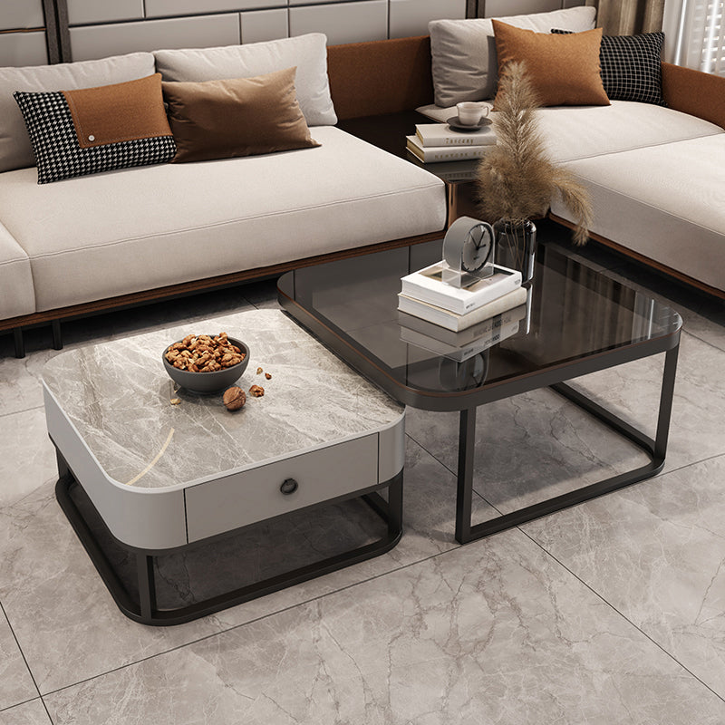 Quadratischer Couchtisch mit Glasplatte, zusammensetzbarer Couchtisch für das Wohnzimmer