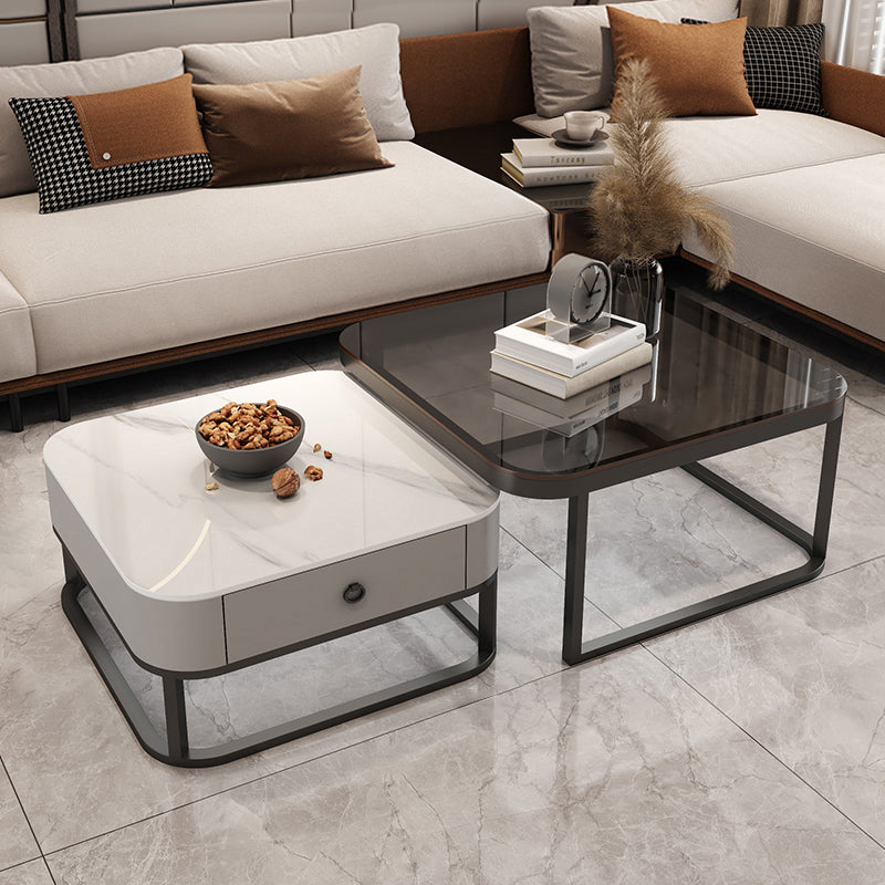 Quadratischer Couchtisch mit Glasplatte, zusammensetzbarer Couchtisch für das Wohnzimmer