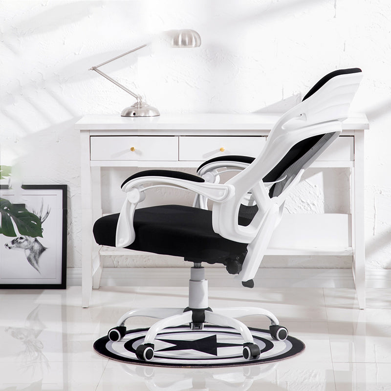 Silla de oficina de armas acolchada mecanismo de inclinación sin angustia silla de escritorio ergonómica con ruedas