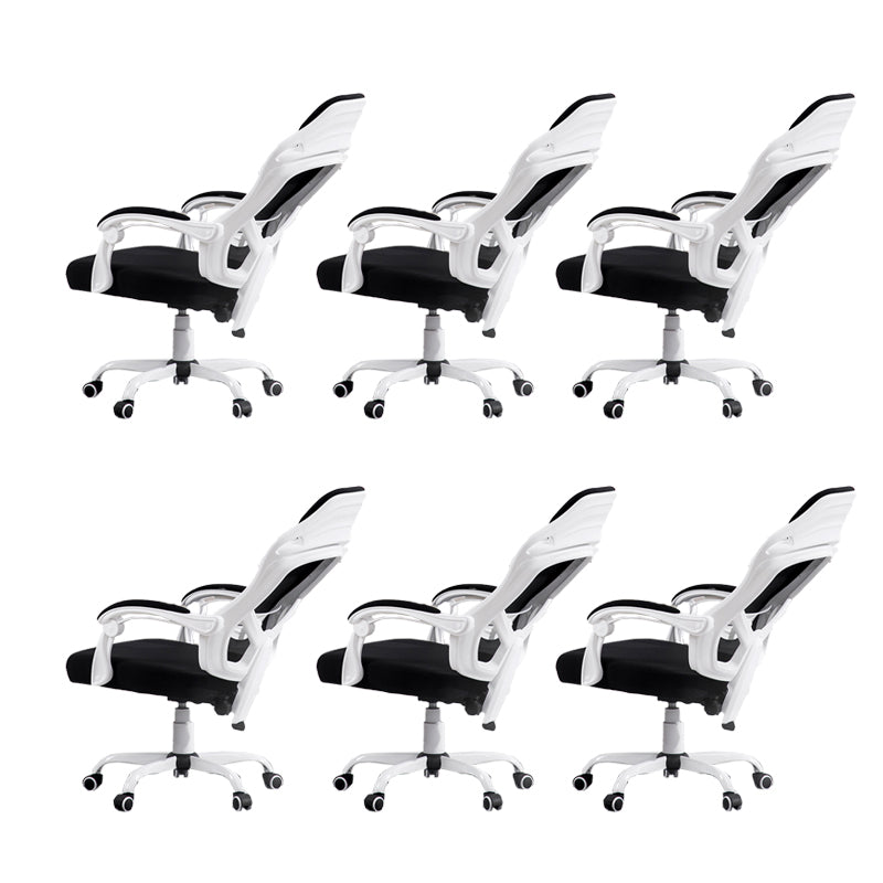 Silla de oficina de armas acolchada mecanismo de inclinación sin angustia silla de escritorio ergonómica con ruedas