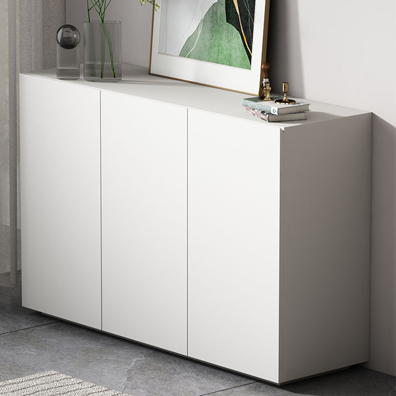 Buffet de madera de ingeniería moderno de ingeniería con estantes para el comedor