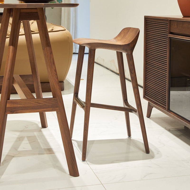 Taburete de barra de madera maciza interior taburete de sala de estar con reposapiés