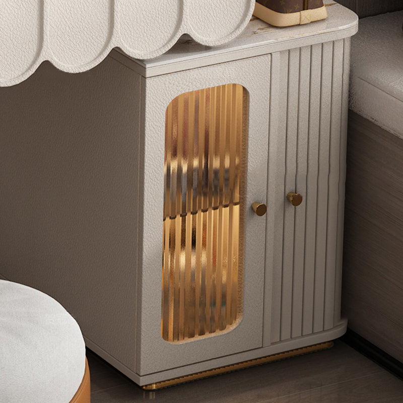 Escritorio moderno de oficina de forma rectangular escritura de piedra en blanco