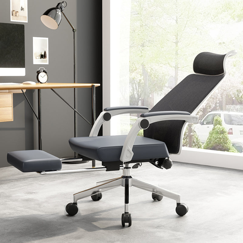 Chaise de bureau pivotante moderne en maille à bras rembourrée avec chaise d'appui