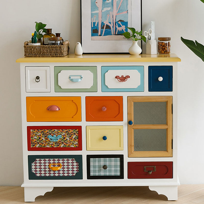 Creazione di stoccaggio in legno fabbricato in stile costiero per la camera da letto