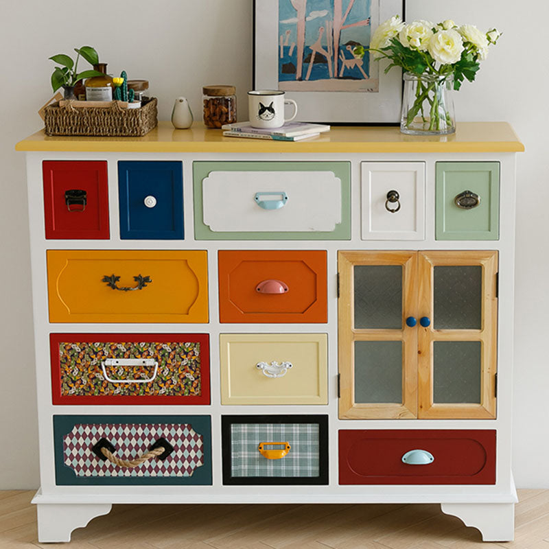 Creazione di stoccaggio in legno fabbricato in stile costiero per la camera da letto