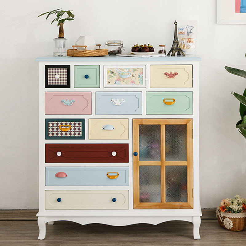 Creazione di stoccaggio in legno fabbricato in stile costiero per la camera da letto