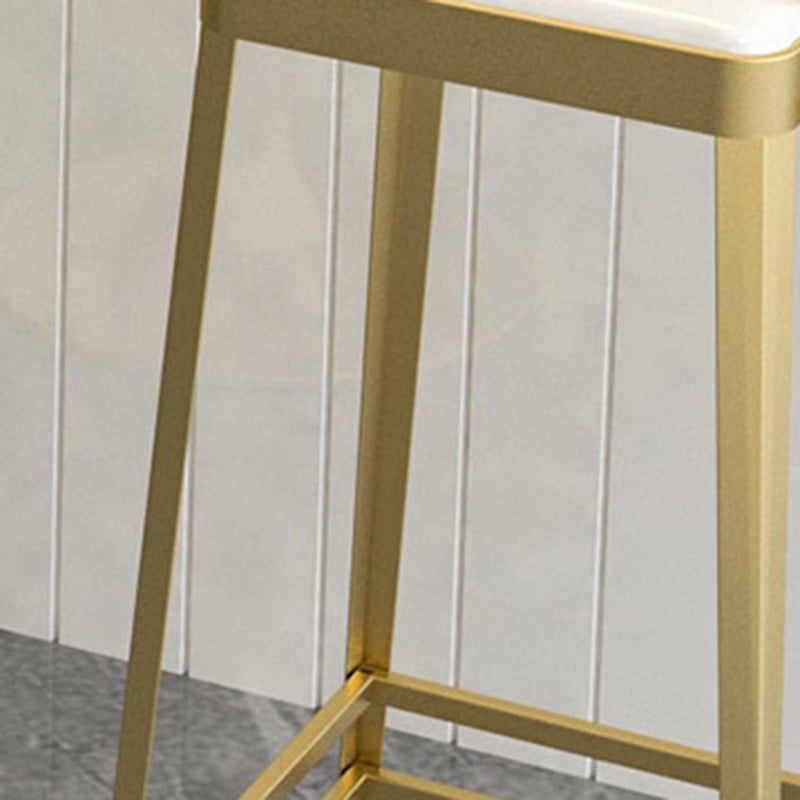 Modern Round Bar Table Set 1/3 Pcs Stone Top Bar Table and Metal Stools Clearhalo 'Bar Furniture' 'furn' 'furn_home_bar_bar_sets' 'Furniture' 'Home Bars & Bar Sets' 'home_bar_bar_sets' 'Kitchen & Dining Furniture' 7377372