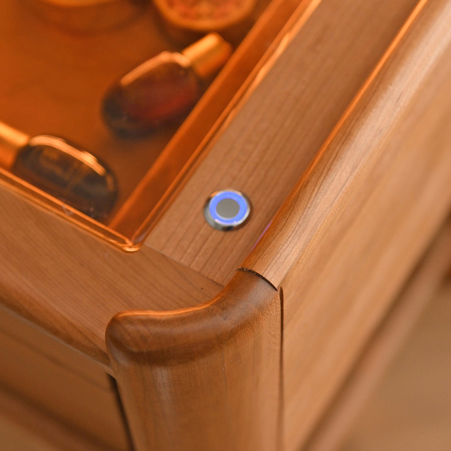 29.53" Height Wood Vanity Makeup Table Vanity Mirrorl with Drawers for Bedroom