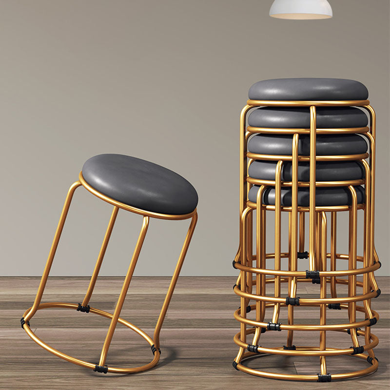 Glamour -Rundstuhl Ottoman Nase Samt Metallrahmen Kratzer Sherpa Pouf