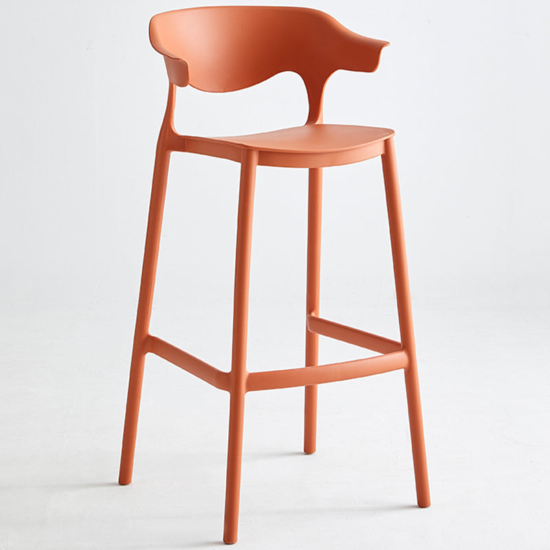 Bassista da barra da barra da barra da bar contemporanee.