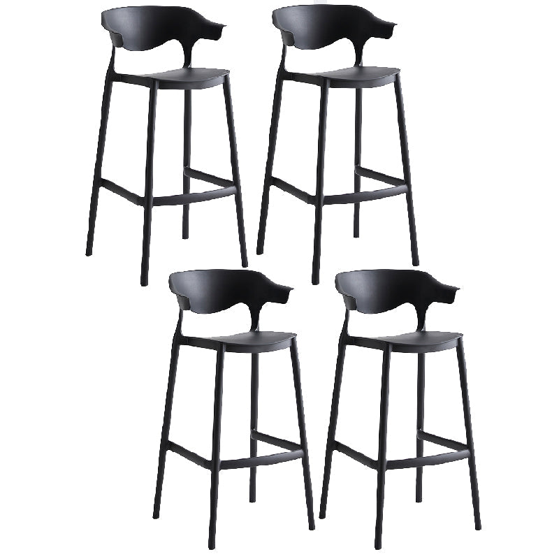 Bassista da barra da barra da barra da bar contemporanee.