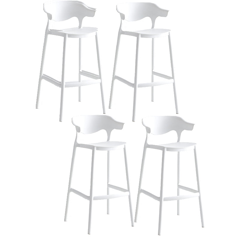 Bassista da barra da barra da barra da bar contemporanee.