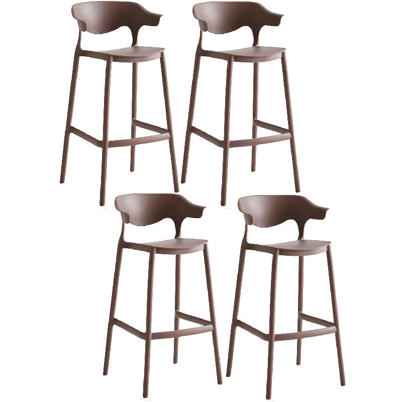 Bassista da barra da barra da barra da bar contemporanee.