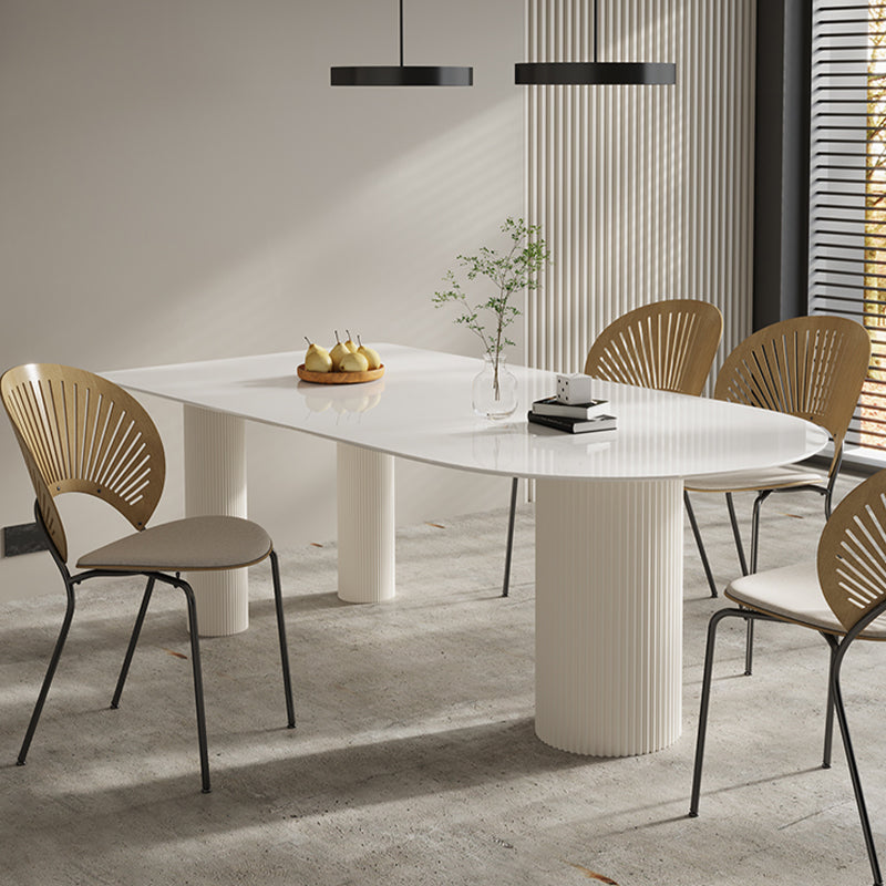 Eettafel met stenen blad in vrije vorm voor thuis, eigentijdse witte dinettetafel