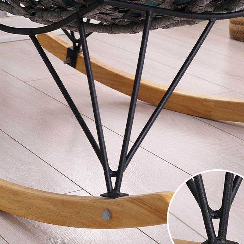 Stile moderno divano rattan sedia a dondolo sedia a dondolo interno con cuscino