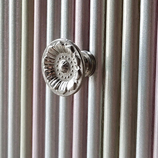 Wooden TV Media Console Glam Media Console TV Stand with 2 Drawers Clearhalo 'furn' 'furn_tv_stands_entertainment_centers' 'Furniture' 'Living Room Furniture' 'TV Stands & Entertainment Centers' 'TV Stands & Media Storage Furniture' 'tv_stands_entertainment_centers' 7416223