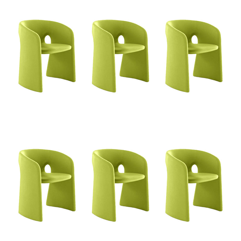 Binnen fluwelen gestoffeerde stoelstoel metalen frame open rug eetkamerstoel