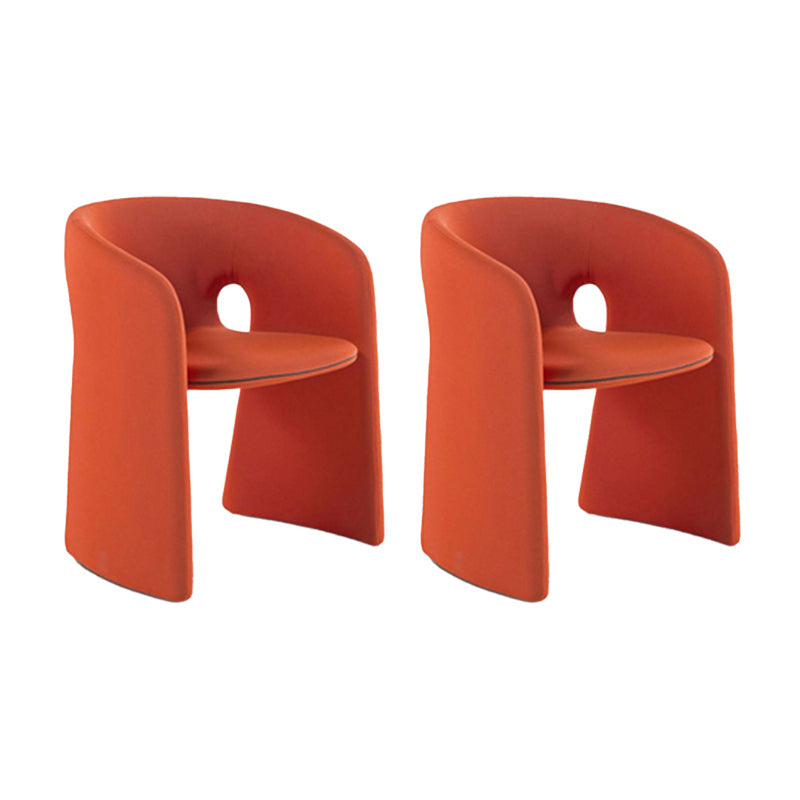 Binnen fluwelen gestoffeerde stoelstoel metalen frame open rug eetkamerstoel