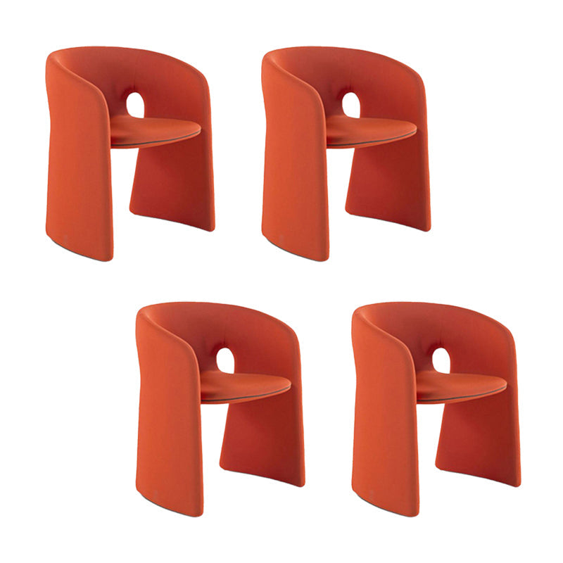 Binnen fluwelen gestoffeerde stoelstoel metalen frame open rug eetkamerstoel