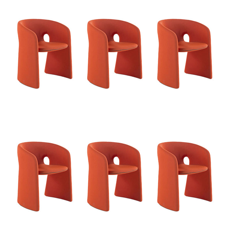 Binnen fluwelen gestoffeerde stoelstoel metalen frame open rug eetkamerstoel