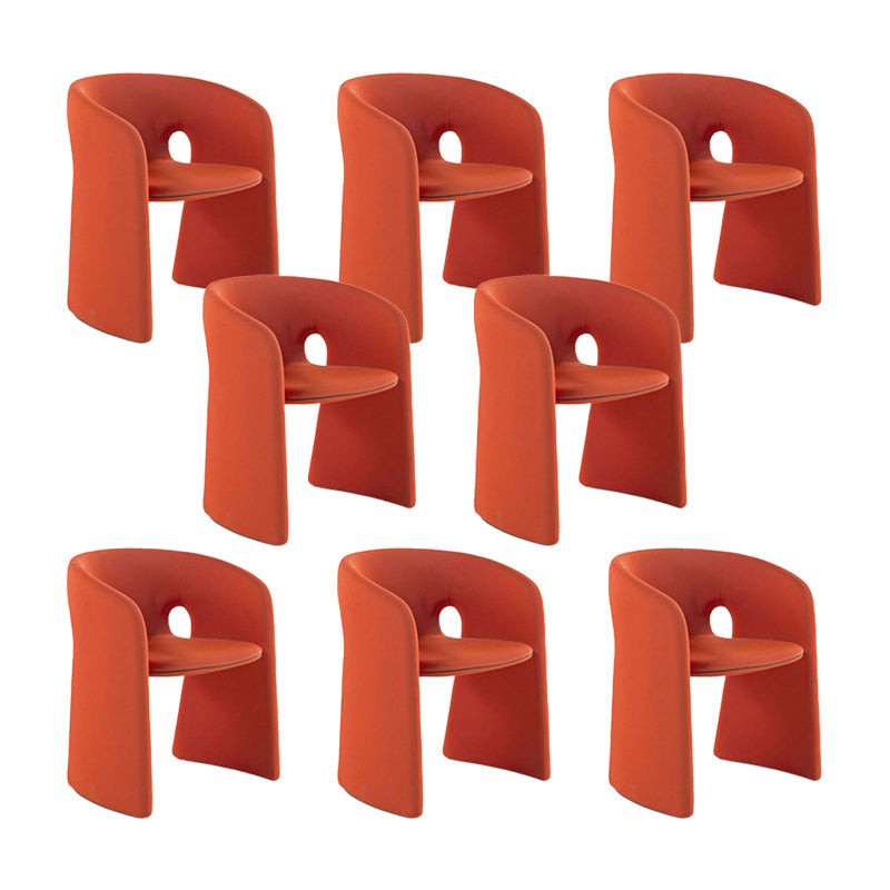 Binnen fluwelen gestoffeerde stoelstoel metalen frame open rug eetkamerstoel