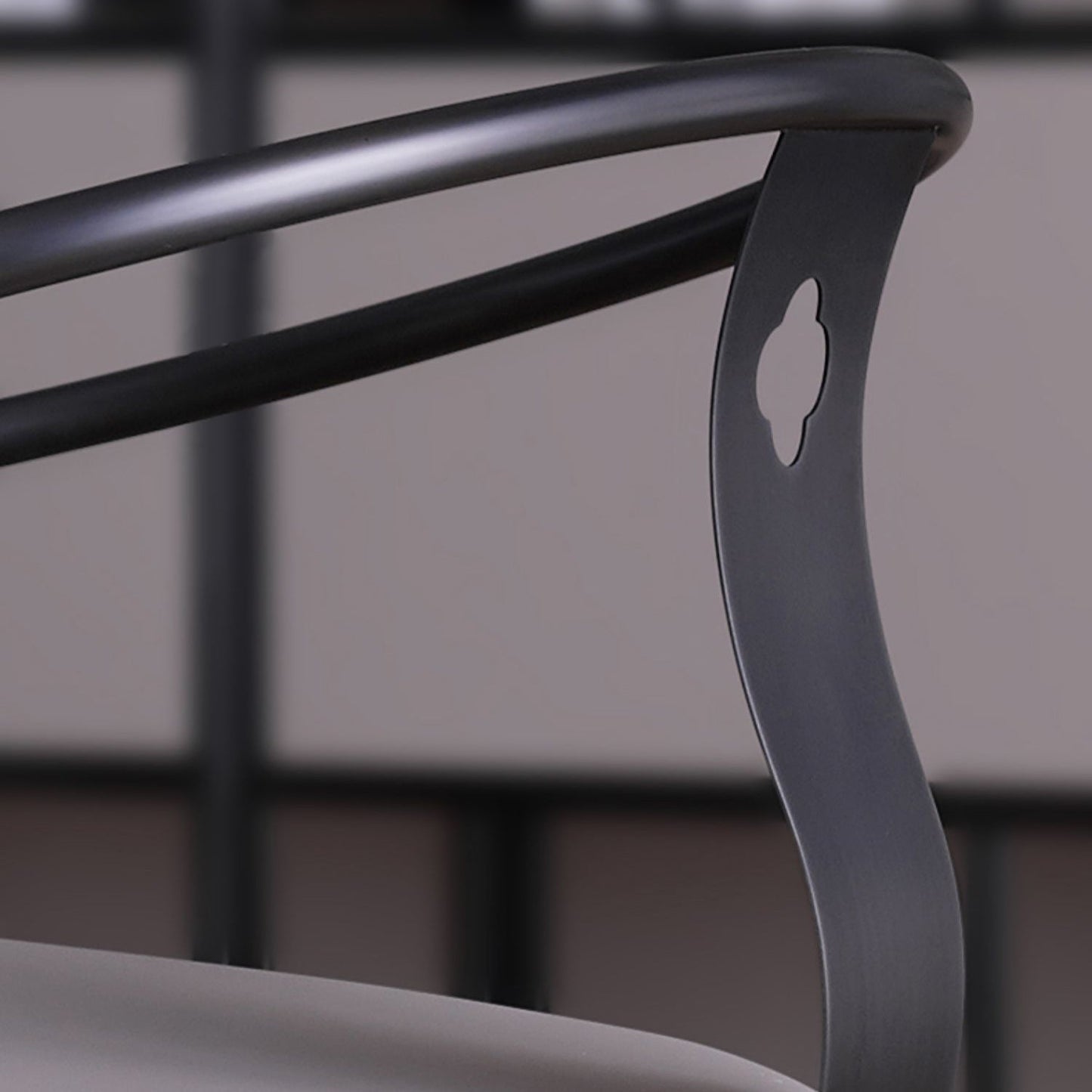 Glam Style Dining Chair Upholstered Arm Chair with Metal Base Clearhalo 'Dining Chairs' 'Dining Tables & Seating' 'dining_chair' 'furn' 'furn_dining_chair' 'Furniture' 'Kitchen & Dining Furniture' 7434075