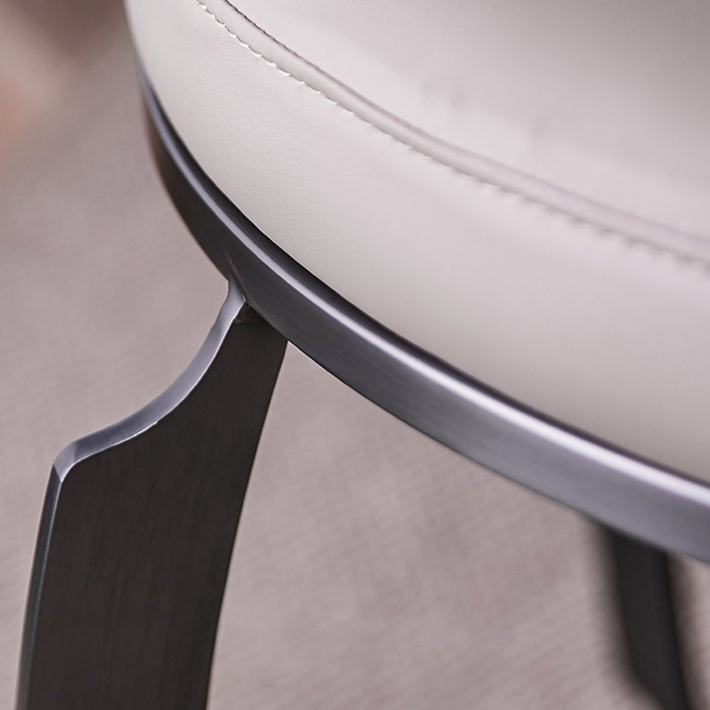 Glam Style Dining Chair Upholstered Arm Chair with Metal Base Clearhalo 'Dining Chairs' 'Dining Tables & Seating' 'dining_chair' 'furn' 'furn_dining_chair' 'Furniture' 'Kitchen & Dining Furniture' 7434077