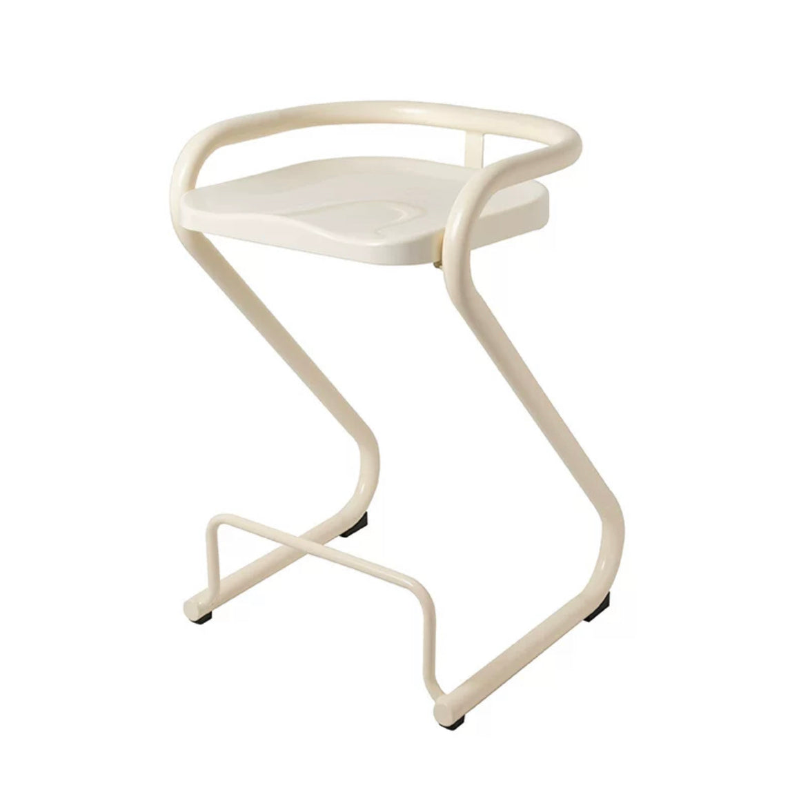 Sgabello da bar sul retro posteriore con sedile sagomate con base di metallo