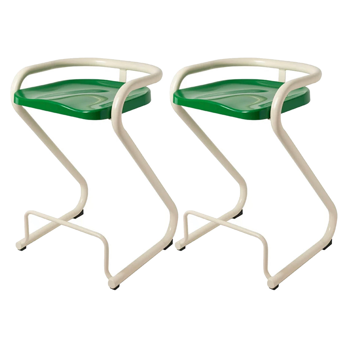 Sgabello da bar sul retro posteriore con sedile sagomate con base di metallo